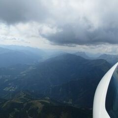 Flugwegposition um 13:56:41: Aufgenommen in der Nähe von Gemeinde Kalwang, 8775, Österreich in 2425 Meter